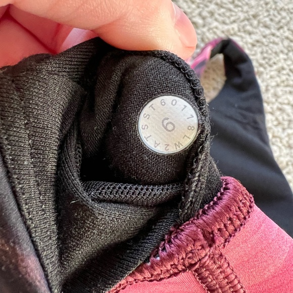 Lululemon Energy Bra - Picture 3 of 5